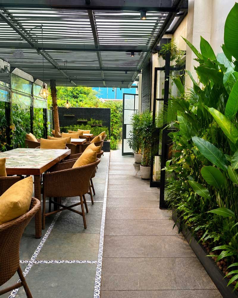 Foyer outdoor terrace walkway