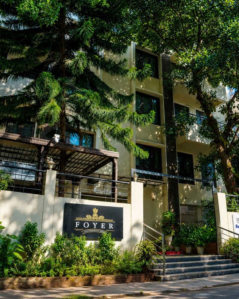 Foyer restaurant exterior signage